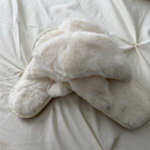 Fluffy White Slippers 3 pairs
